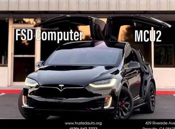 TESLA MODEL X 2017 5YJXCDE29HF049279 image